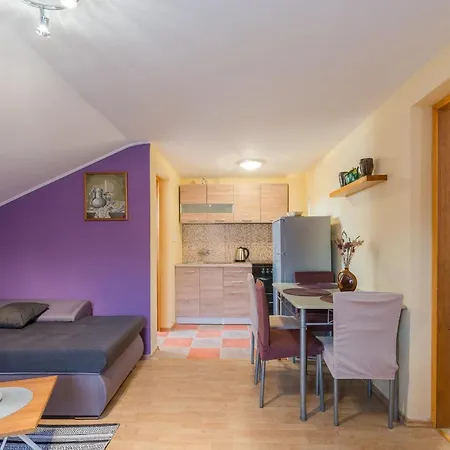 Hojsak Apartamento Vir